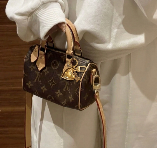 louis vuitton - quilted heart